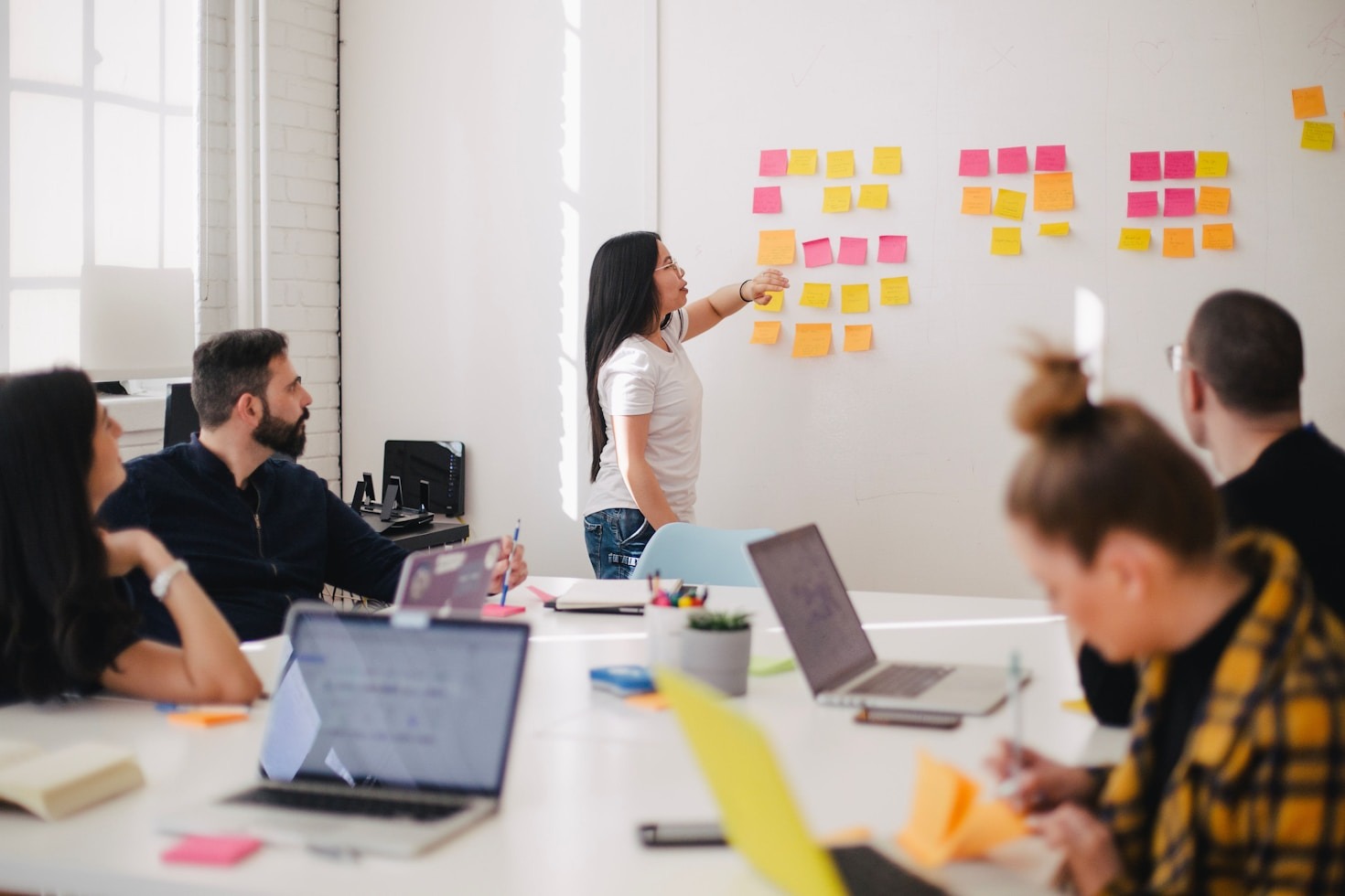 How Psychological Consulting Enhances Workplace Harmony